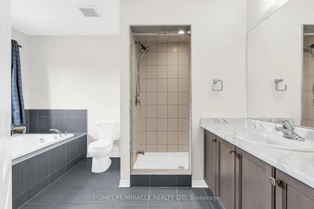 Additional image 29 of 23 Royal Coachman Way