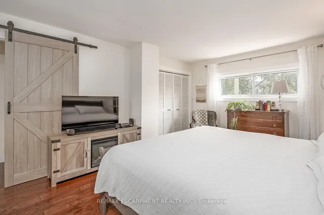 Additional image 28 of 2061 Halton Pl