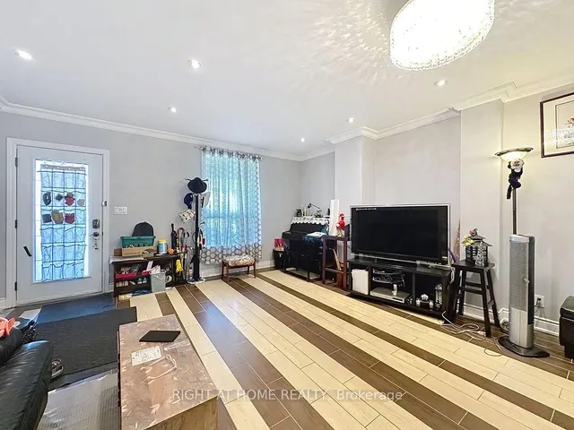 Additional image 5 of 132 Bellwoods Ave