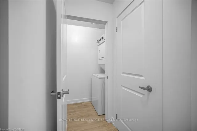 Additional image 29 of 460 Dundas St Unit 901
