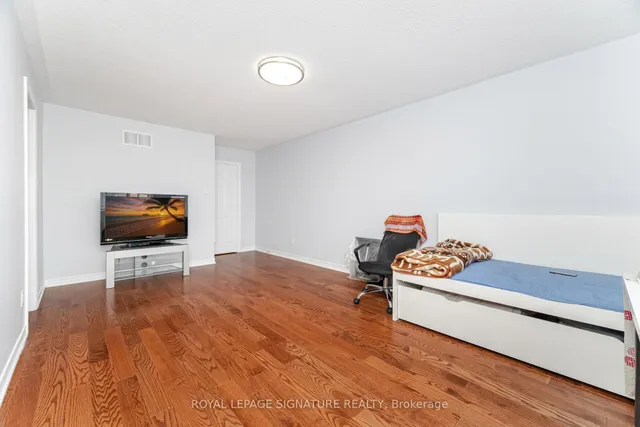 Additional image 26 of 443 Comiskey Cres