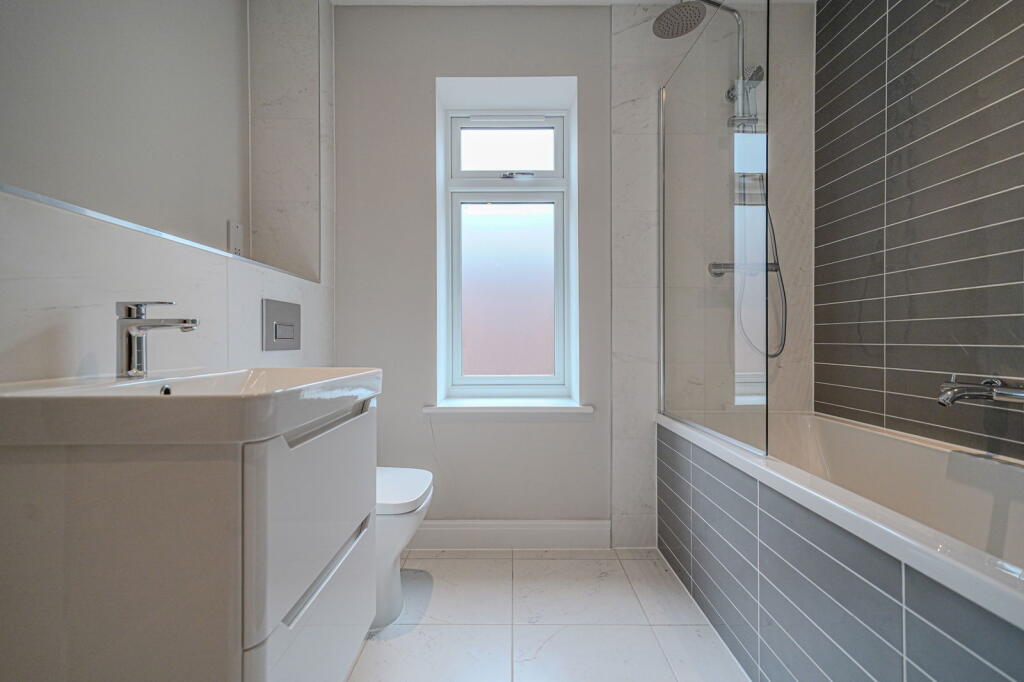 Additional image 10 of OAK TREE PLACE, Ground Floor Apartment, Shirley