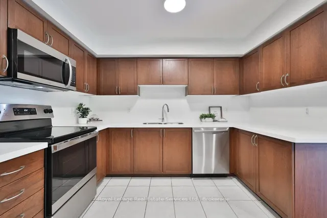 Additional image 16 of 47 Hays Blvd Unit 24