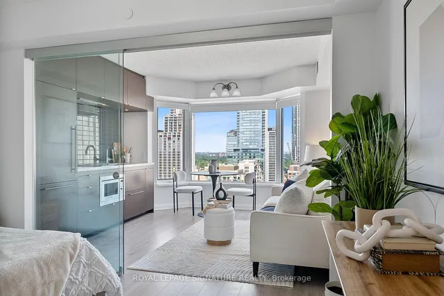 Additional image 2 of 155 Yorkville Ave Unit 2706