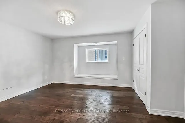 Additional image 25 of 242 Eringate Dr