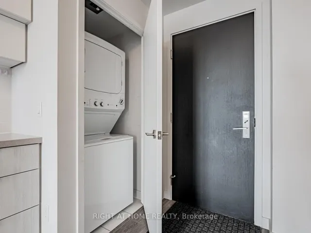 Additional image 14 of 8 Eglinton Ave Unit 3809