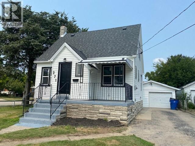 Property image for 271 DELAWARE AVENUE|Chatham, Ontario N7L2W7