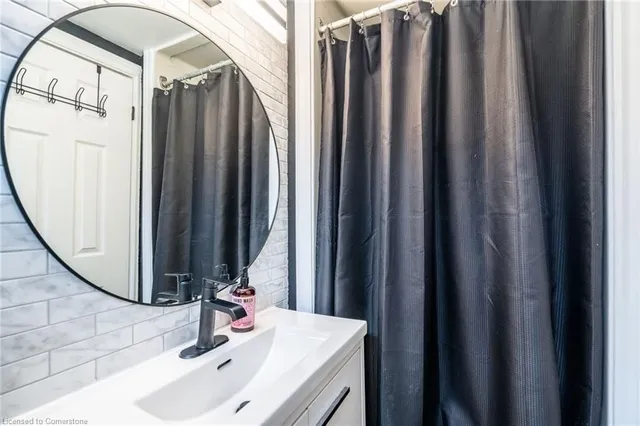 Additional image 25 of 199 York Rd Unit 15