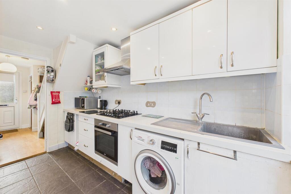 Additional image 4 of Benbow Close, St. Albans AL1