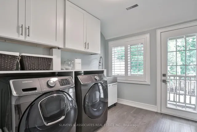 Additional image 26 of 405 Richview Ave