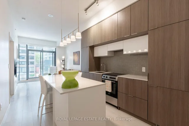 Additional image 3 of 159 Dundas St Unit 404