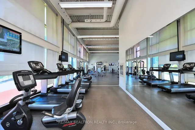 Additional image 32 of 19 Singer Crt Unit 1109A