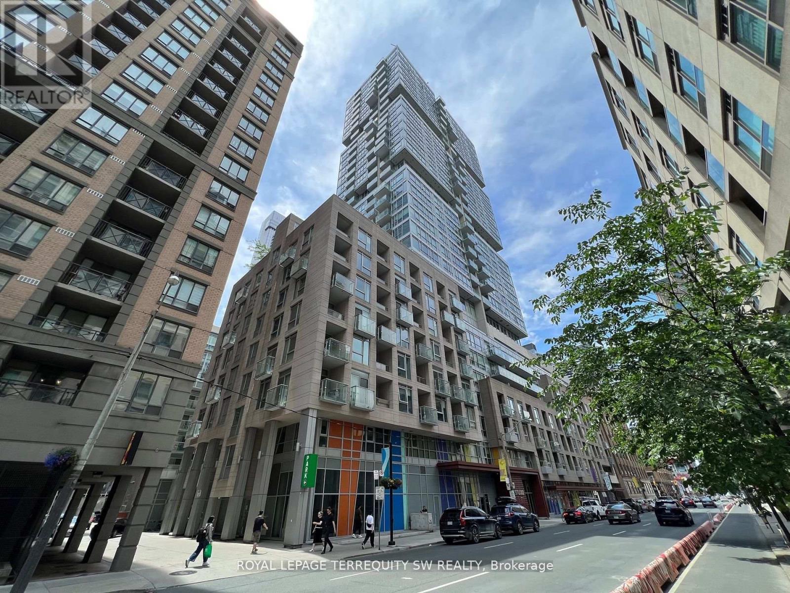 Property image for 2202 - 199 RICHMOND STREET E|Toronto (Waterfront Communities), Ontario M5V0H4