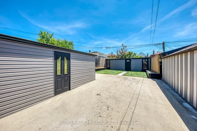 Additional image 29 of 151 Cameron Ave