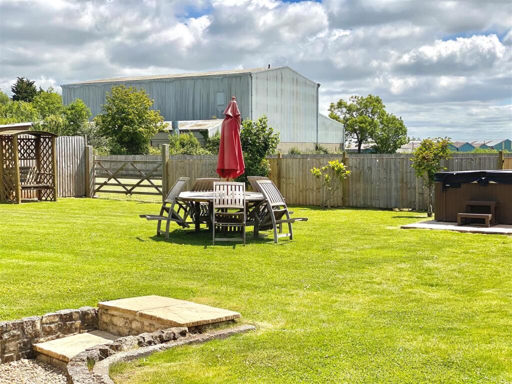 Additional image 15 of Millbatch Close, Meare, Glastonbury