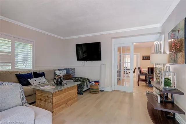 Additional image 13 of 657 Greenwood Dr