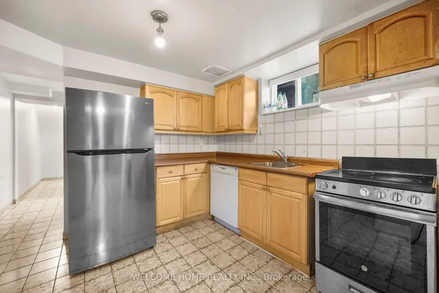 Additional image 28 of 136 Ardwick Blvd