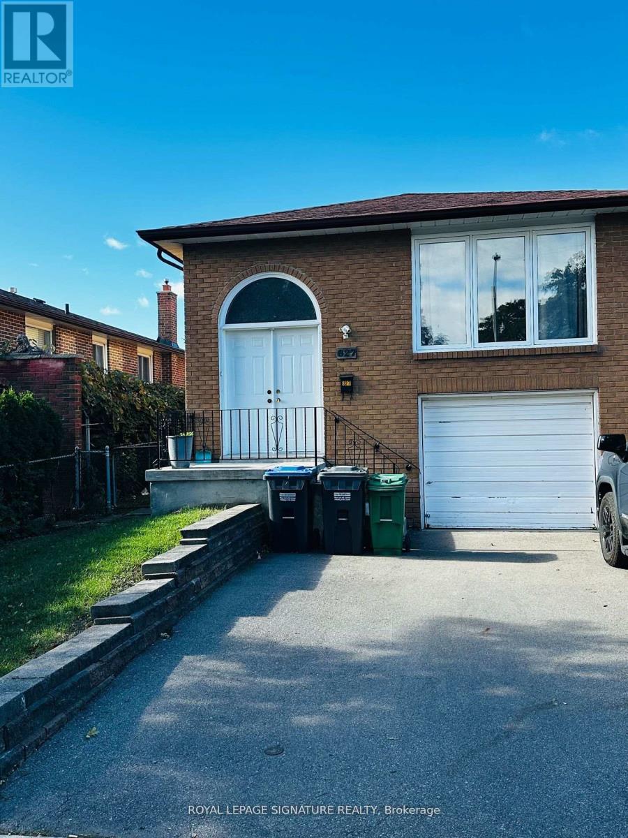 Property image for 827 STAINTON DRIVE|Mississauga (Erindale), Ontario L5C1G2