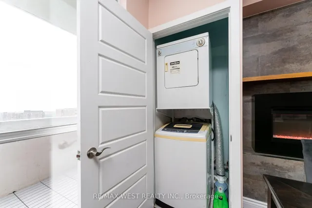 Additional image 6 of 5 Massey Sq Unit PH5