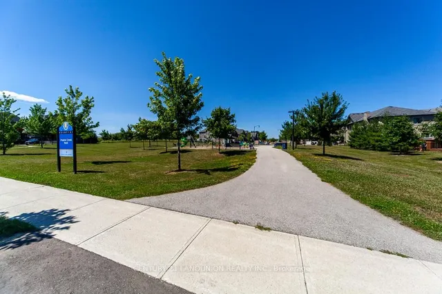 Additional image 49 of 70 Prairie Creek Cres