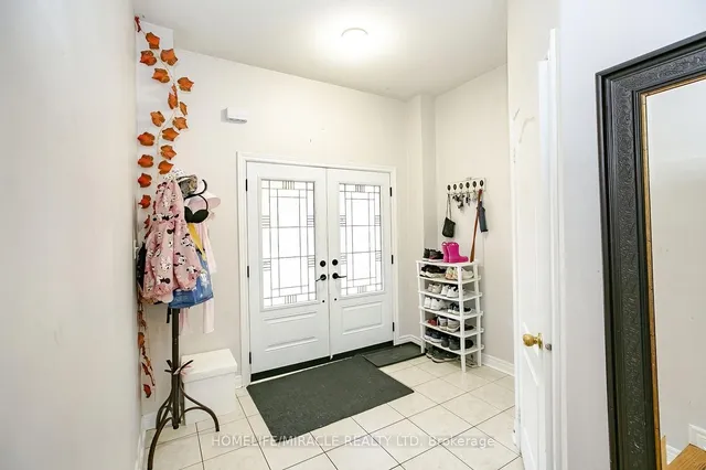 Additional image 4 of 20 Oblate Cres