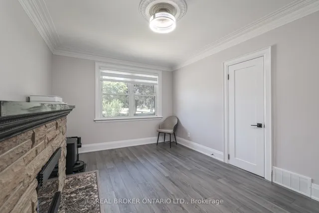 Additional image 16 of 76 Randall Ave