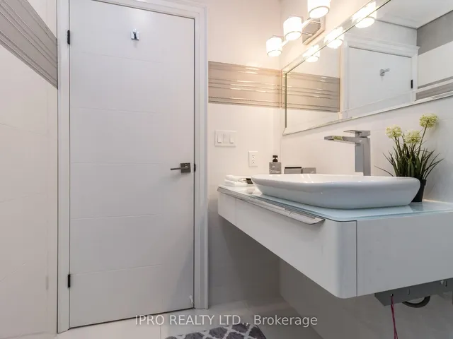 Additional image 27 of 568 DYNES Rd