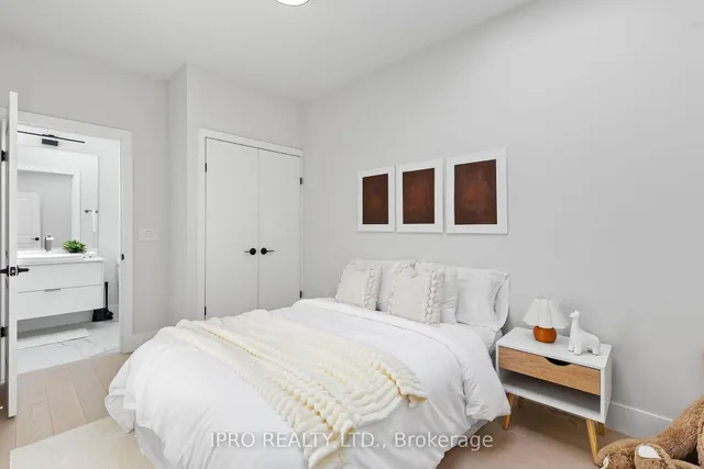 Additional image 24 of 167 Sammon Ave