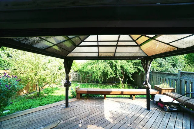 Additional image 3 of 377 Turnberry Cres