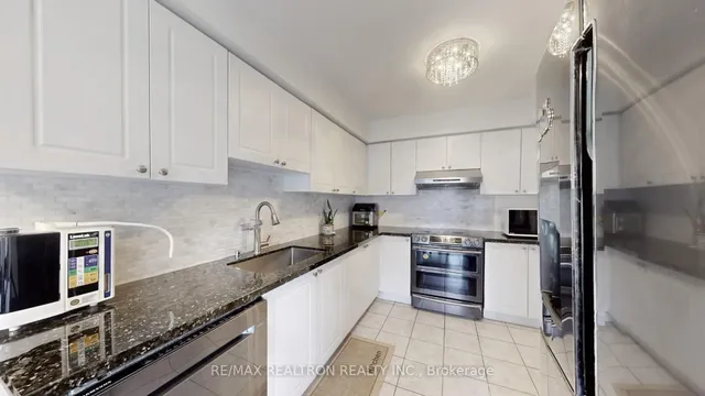 Additional image 12 of 878 Delgado Dr