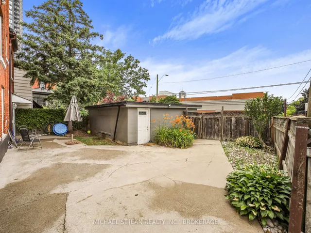 Additional image 30 of 21 Foster St