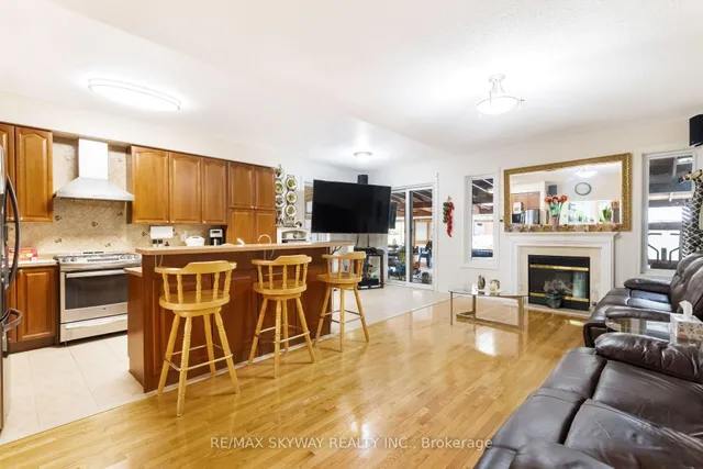 Additional image 10 of 26 Trailside Walk