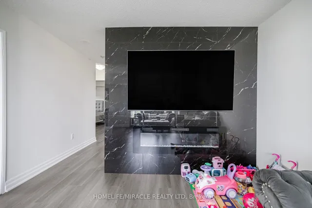 Additional image 18 of 3077 Weston Rd Unit 1204