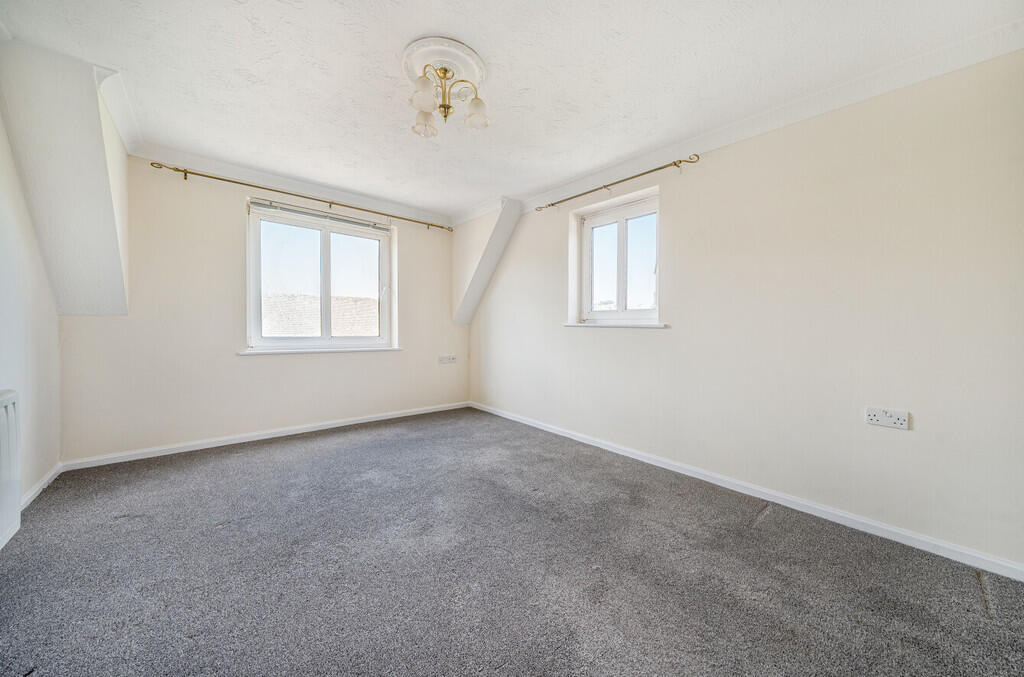 Additional image 3 of Warminster