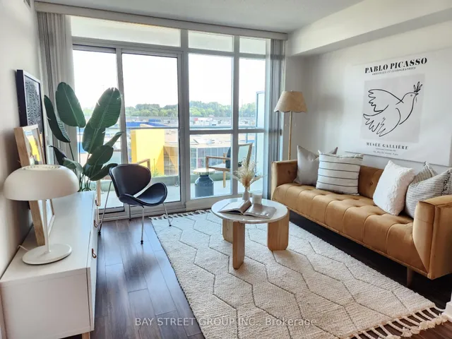 Additional image 3 of 29 Singer Crt Unit 512