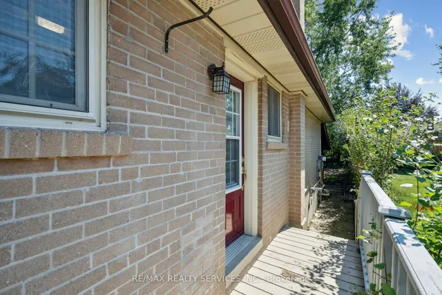 Additional image 40 of 15 Mcclure Ave