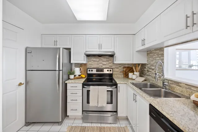 Additional image 9 of 3231 Eglinton Ave Unit 1107