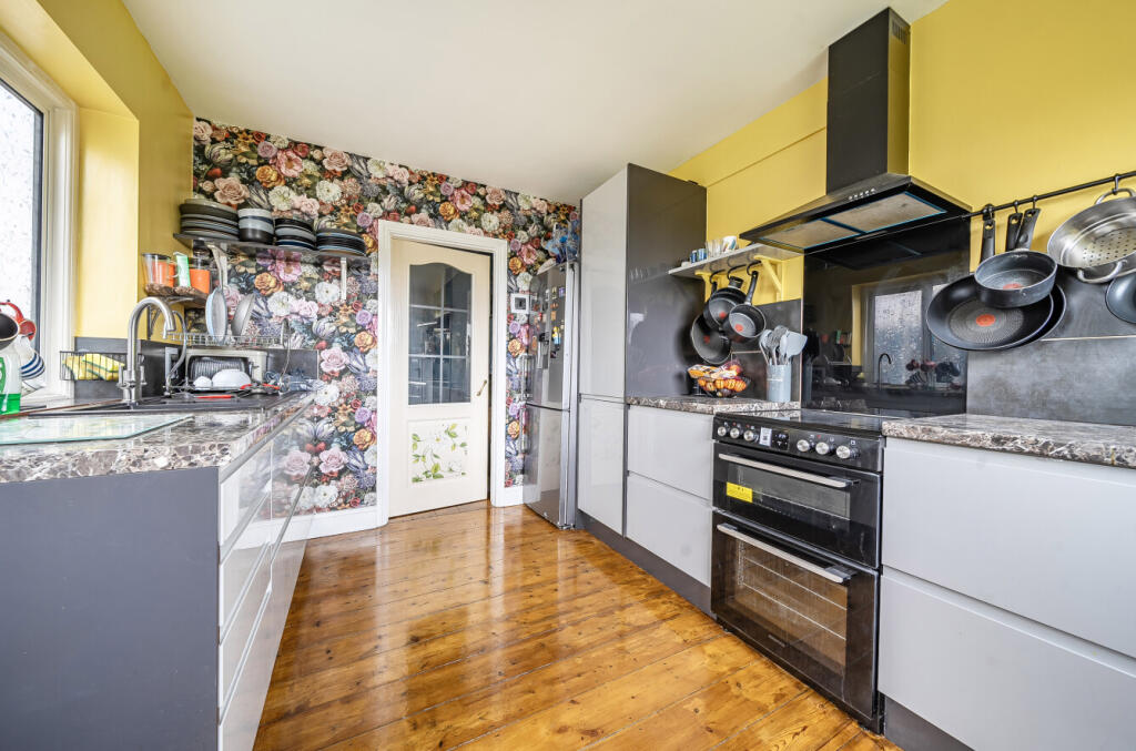 Additional image 9 of Street Road, Glastonbury, BA6