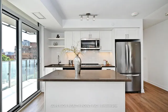 Additional image 12 of 50 Wellesley St Unit 704