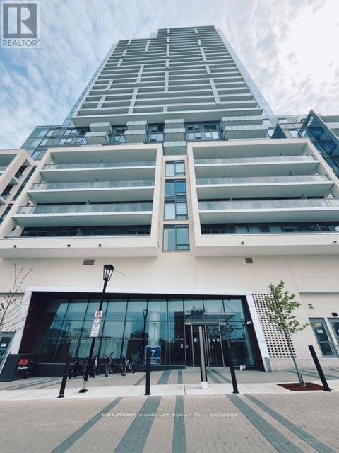 735 - 7 GOLDEN LION HEIGHTS N|Toronto (Newtonbrook East), Ontario M3M3T9