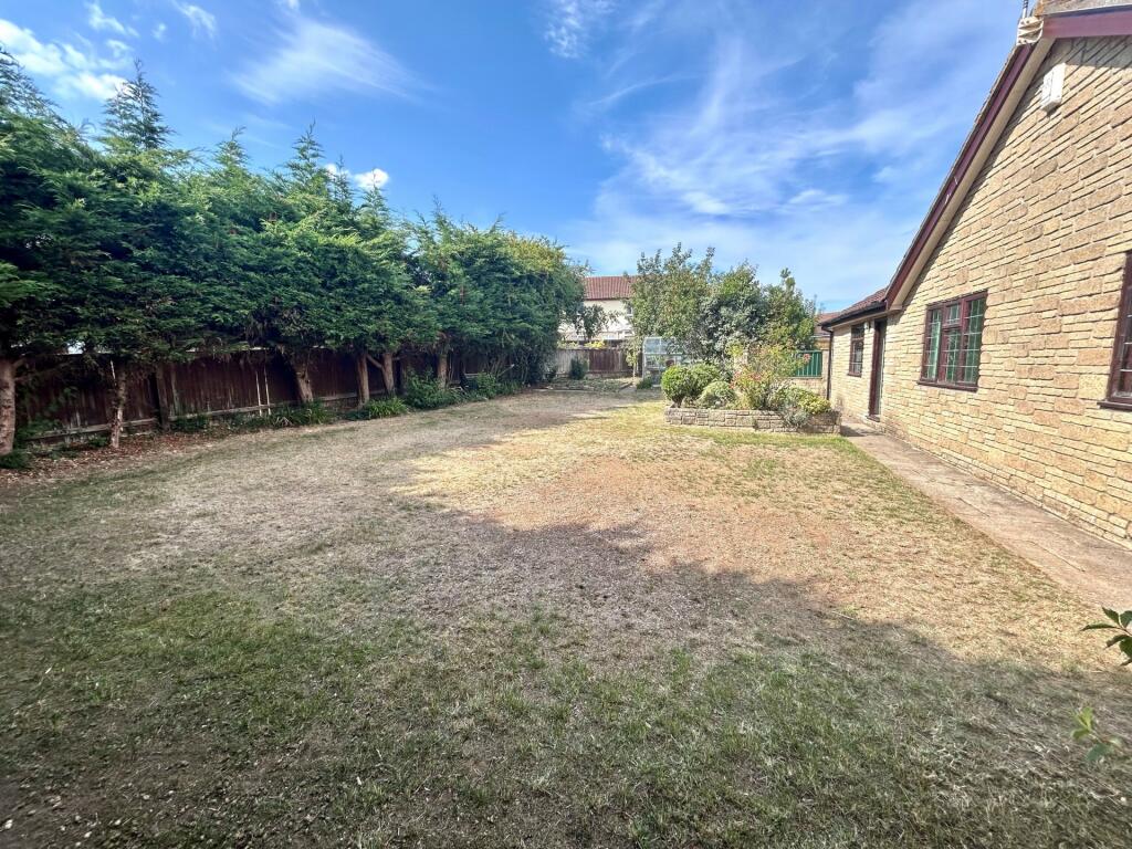 Additional image 7 of Sutton Grange, Yeovil, BA21