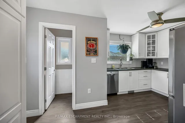 Additional image 14 of 533 Cochrane Rd