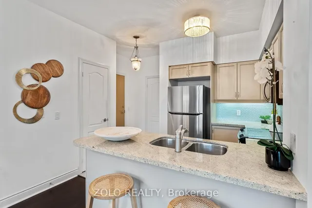 Additional image 9 of 319 Merton St Unit 113
