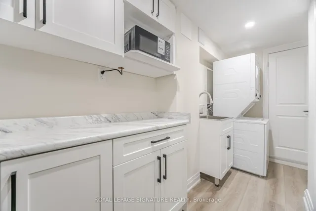 Additional image 30 of 34 Goskin Crt