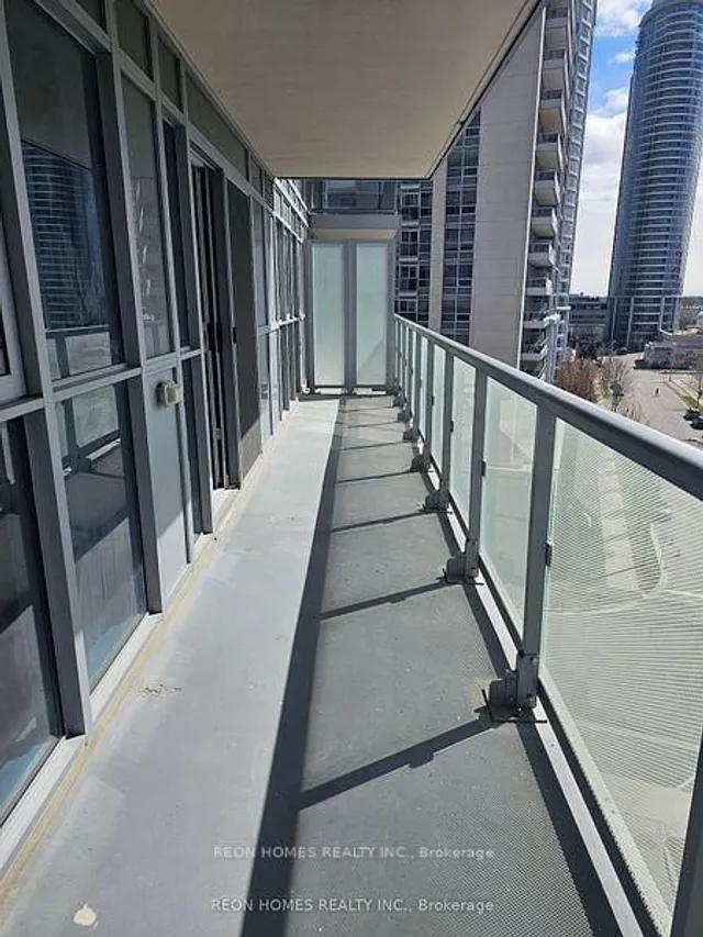 Additional image 7 of 225 Village Green Sq Unit 606