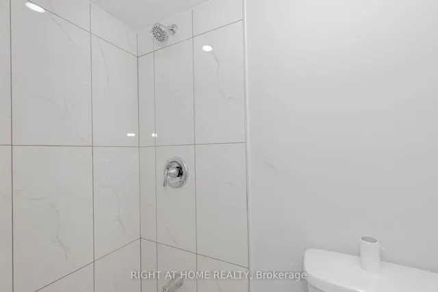 Additional image 39 of 17 Garden Ave