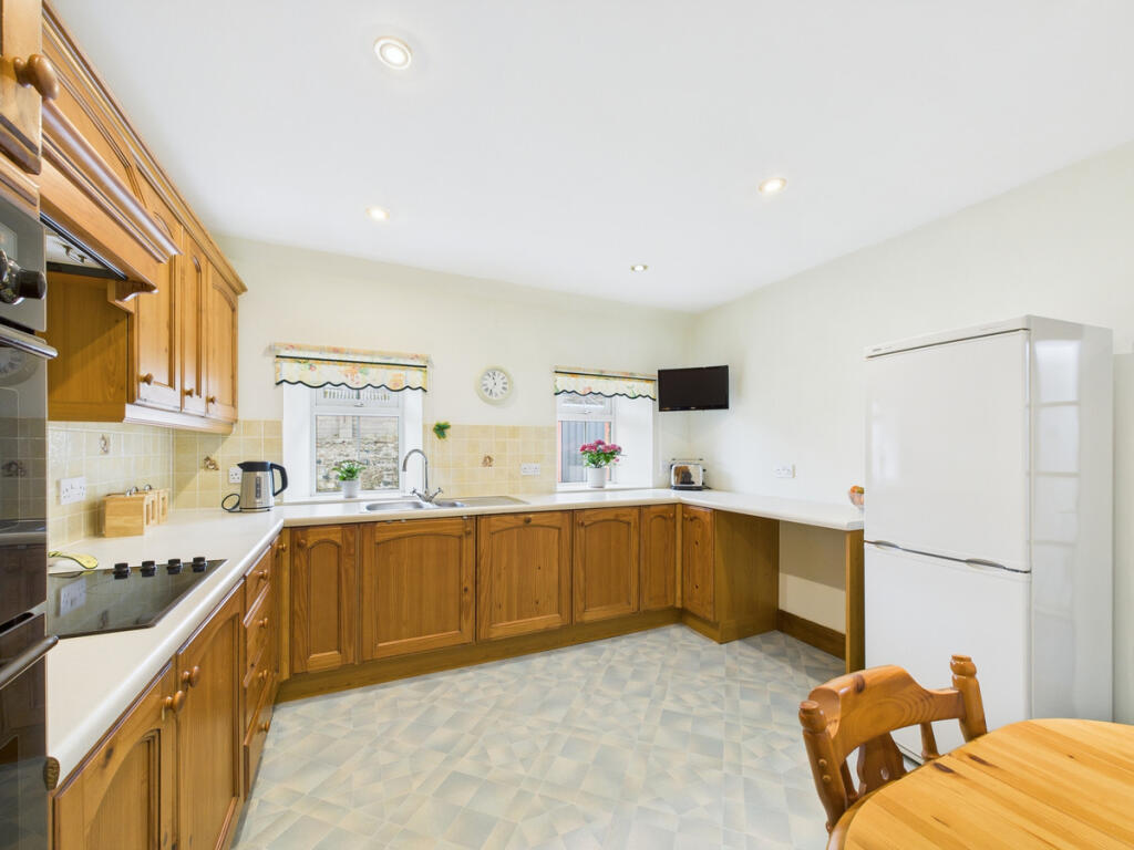 Additional image 11 of Cottage, Maud, AB42