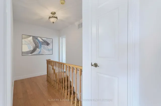 Additional image 14 of 66 Inniscross Cres