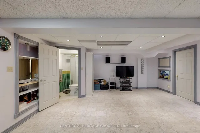 Additional image 26 of 4 Sunnyvale Gate