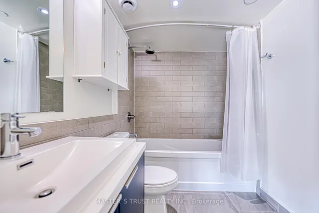 Additional image 13 of 6 Sonic Way Unit 1602